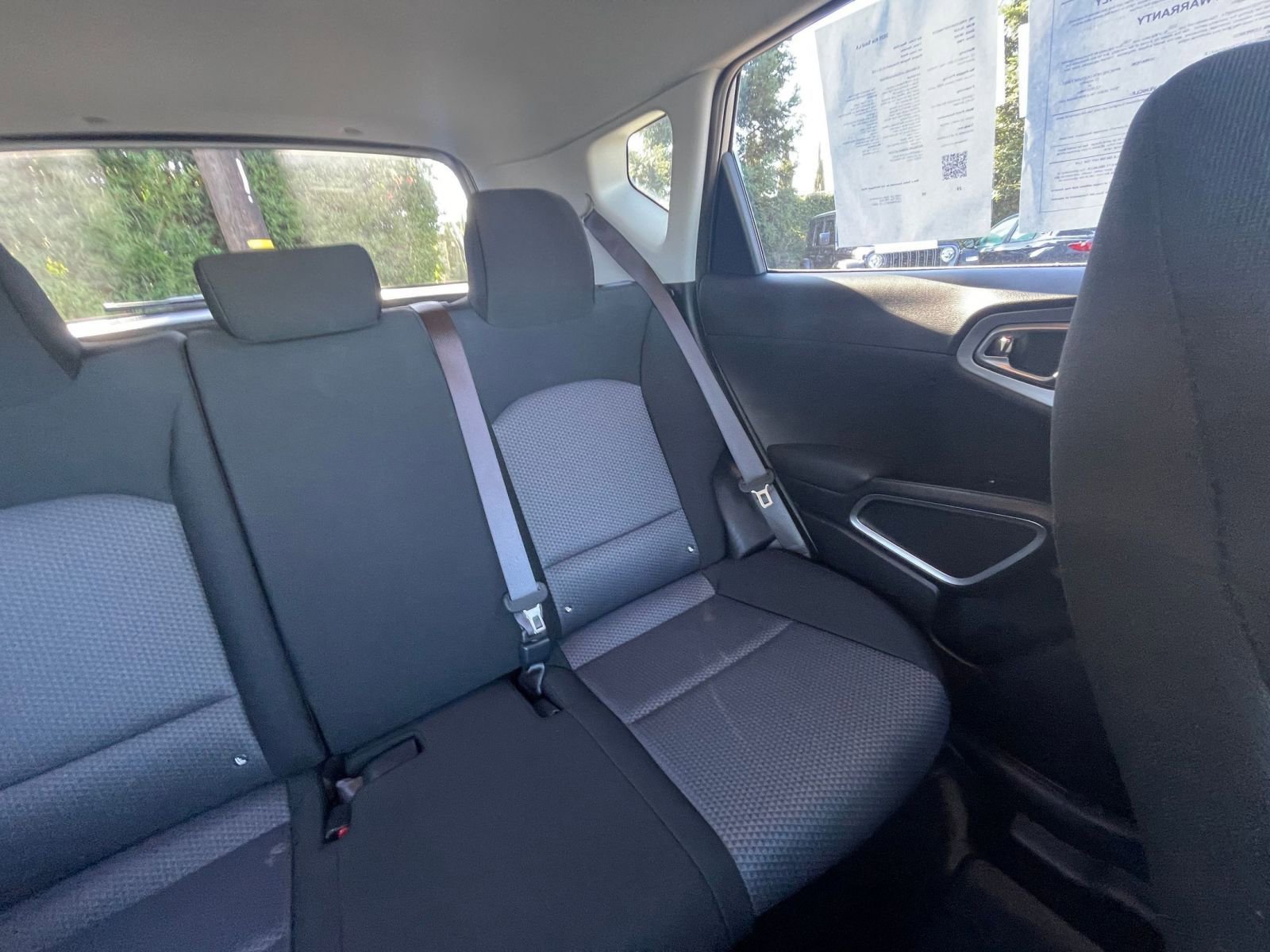 Used 2025 Kia Soul LX w/ LX Technology Package FWD image 35