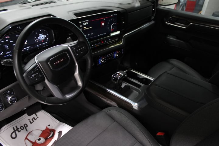 Used 2024 GMC Sierra 1500 Elevation w/ LPO, Elevation Black Package AWD/4WD image 46