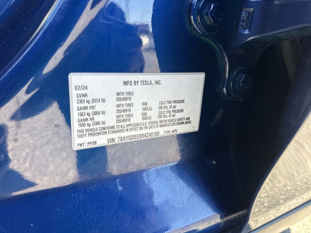Used 2024 Tesla Model Y Long Range image 36