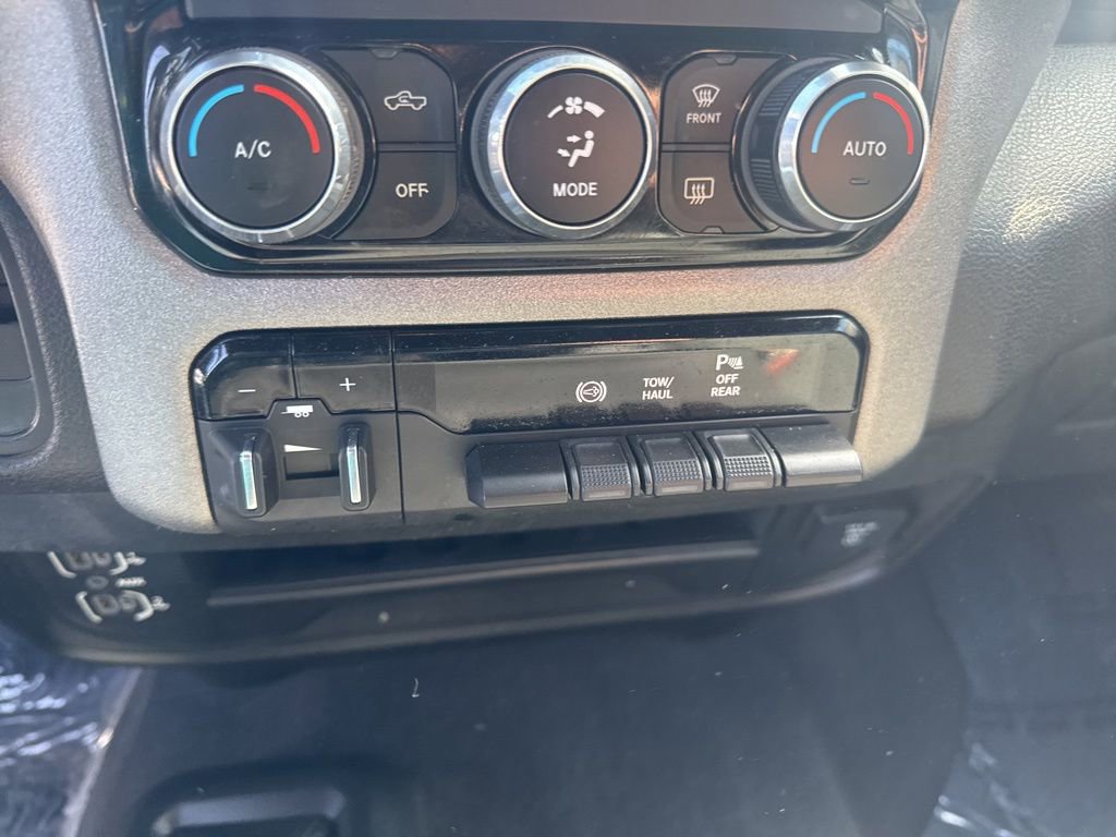 Used 2024 RAM 3500 Tradesman w/ Towing Technology Group image 12