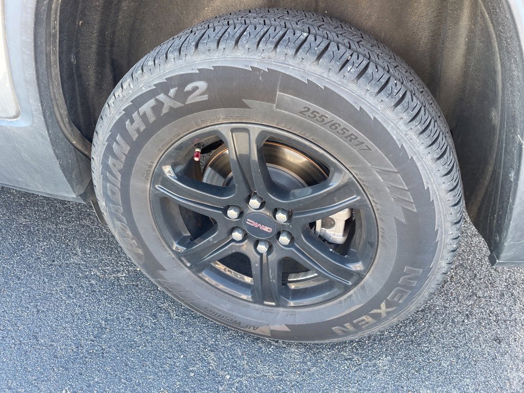 Used 2021 GMC Acadia AT4 w/ LPO, Floor Liner Package image 11