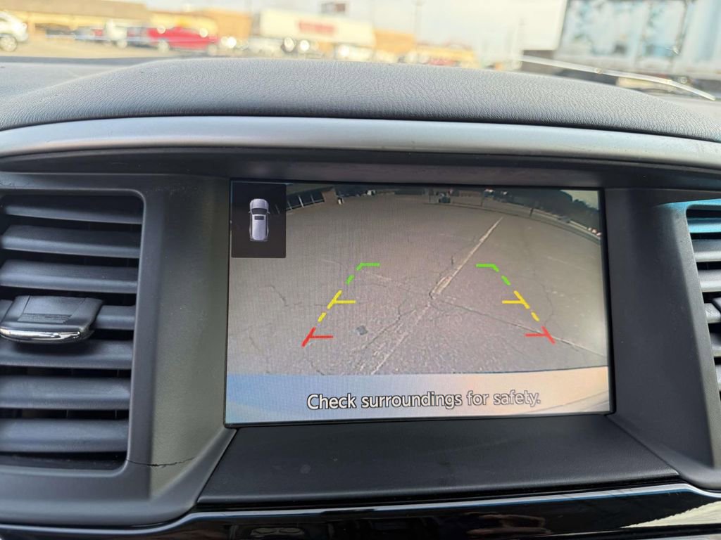 Used 2019 Nissan Pathfinder SV image 20