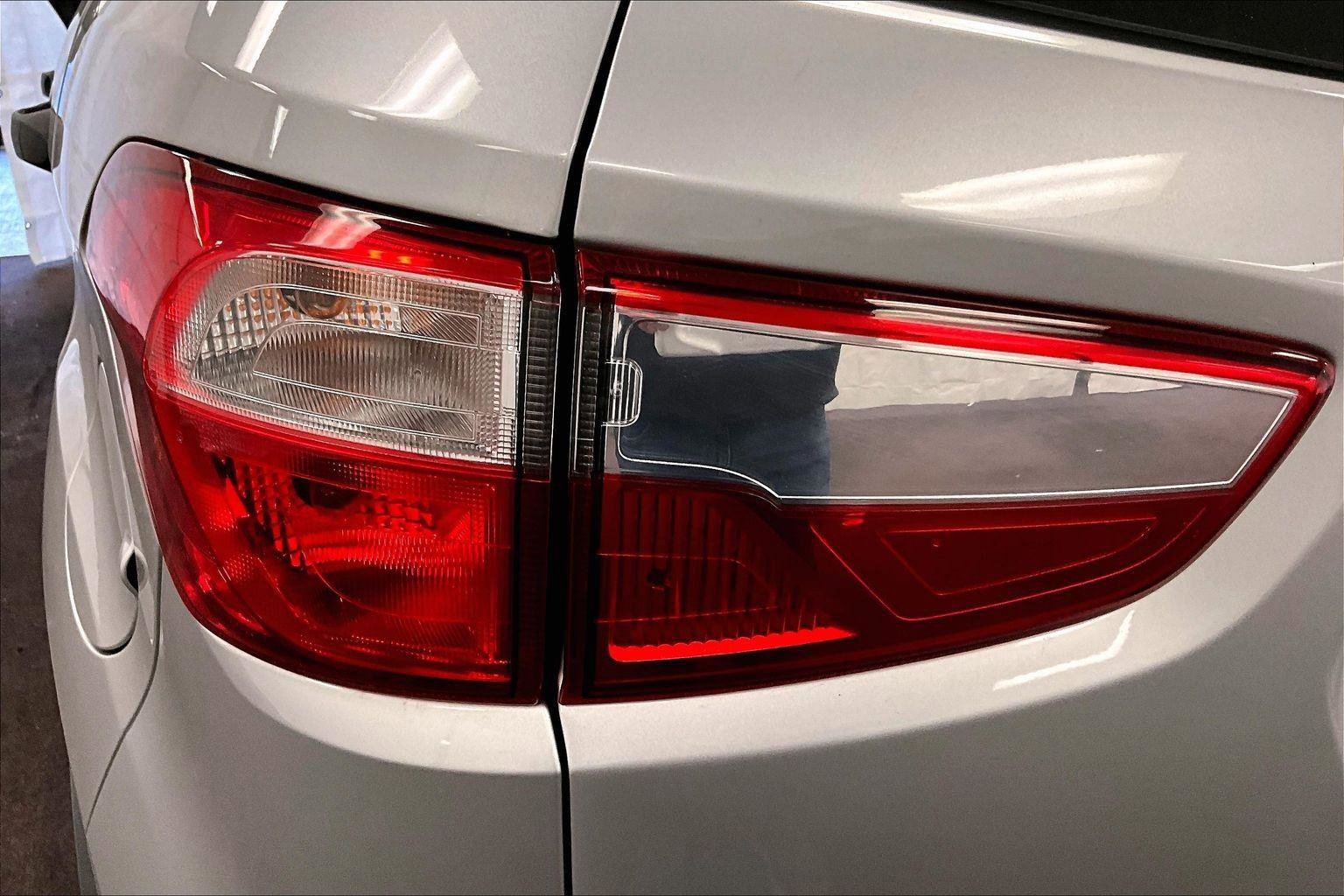 Used 2021 Ford EcoSport S image 28