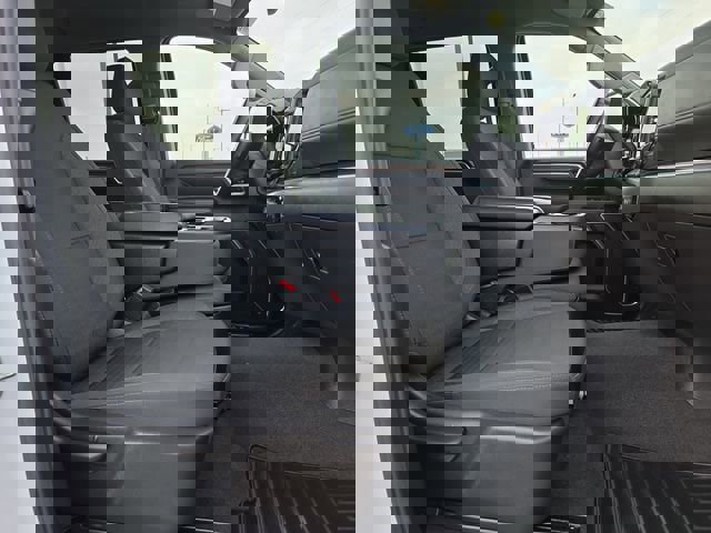 Used 2025 Chevrolet Silverado 2500 LT w/ Safety Package image 17