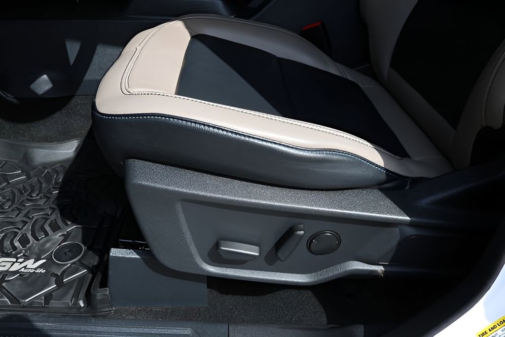 Used 2024 Ford Bronco Wildtrak image 14