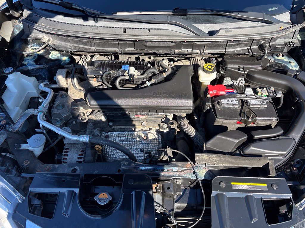 Used 2019 Nissan Rogue SV AWD/4WD image 13