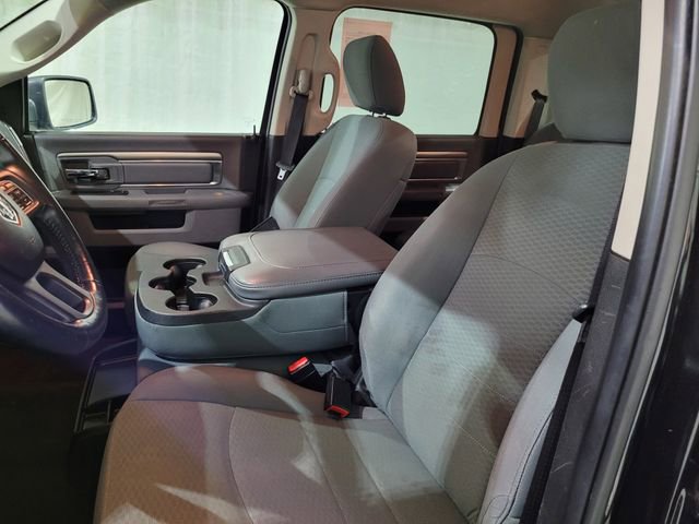 Used 2018 RAM 1500 Classic SLT w/ Luxury Group image 27