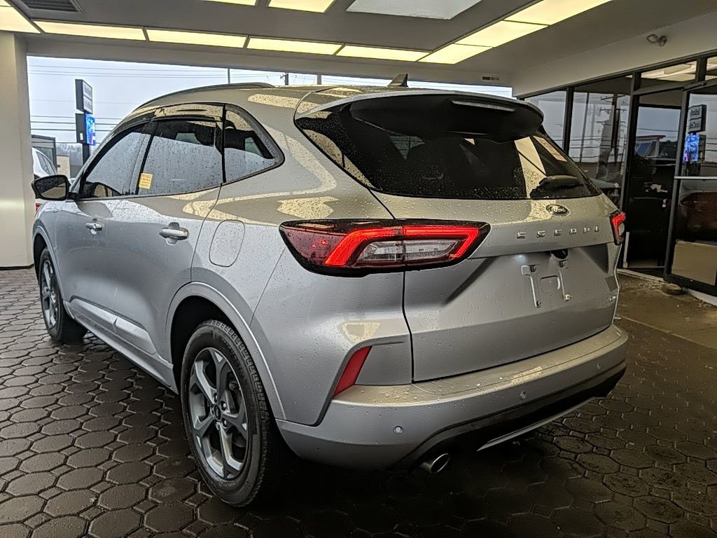 Certified 2024 Ford Escape ST-Line w/ Tech Pack #1 image 8