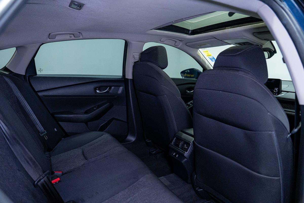 Used 2025 Honda Accord SE image 17