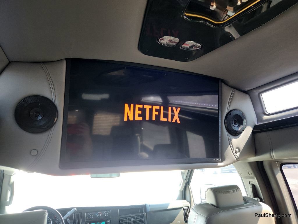 Used 2021 Chevrolet Express 2500 LS w/ Enhanced Convenience Package image 7