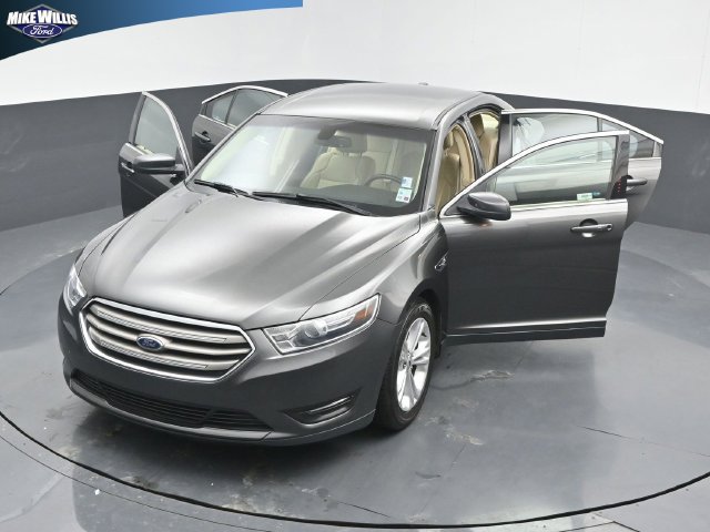 Used 2015 Ford Taurus SEL w/ Equipment Group 201A FWD image 26
