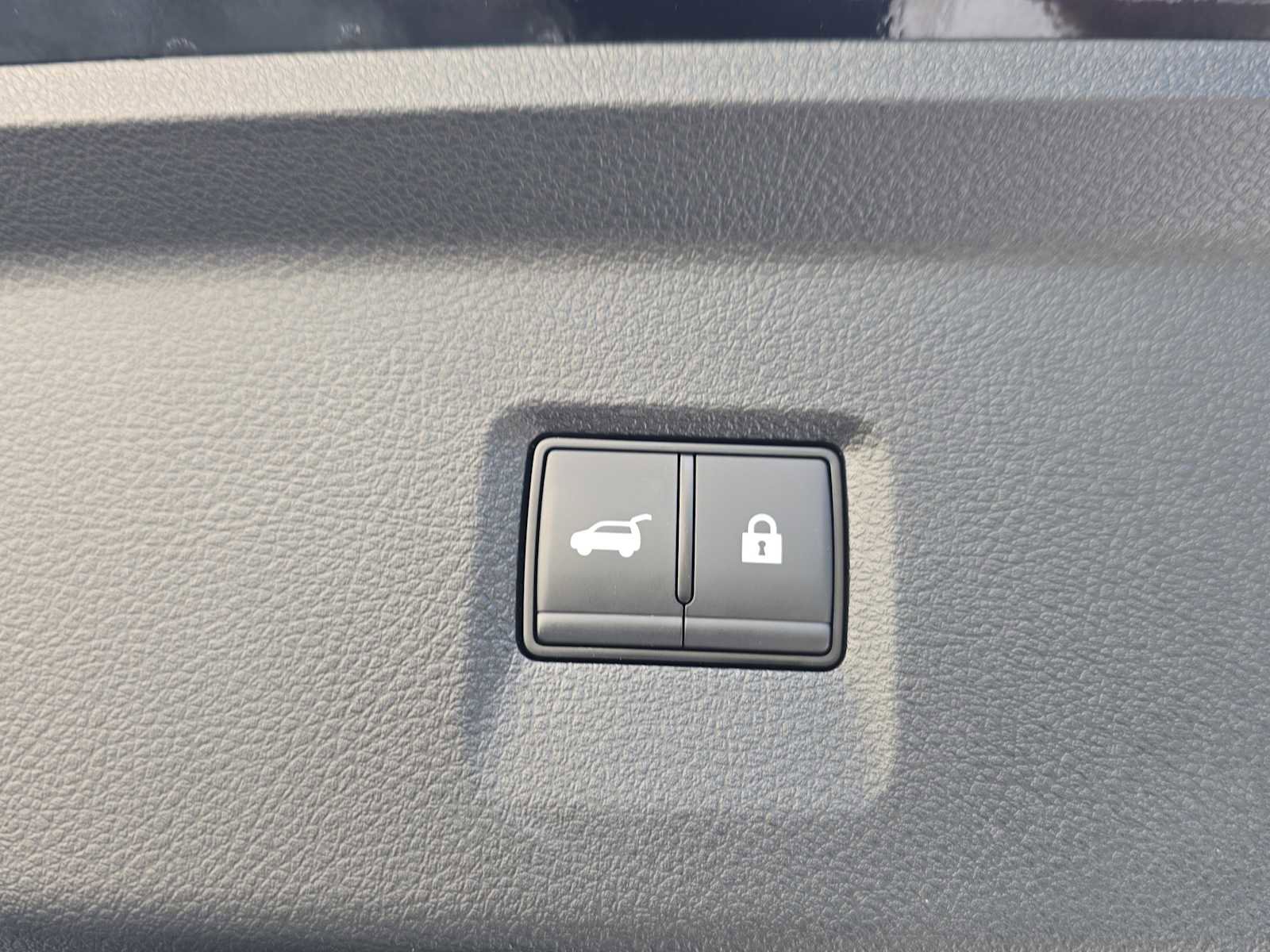 Certified 2026 INFINITI QX60 Sport w/ Dark Cargo Package image 28