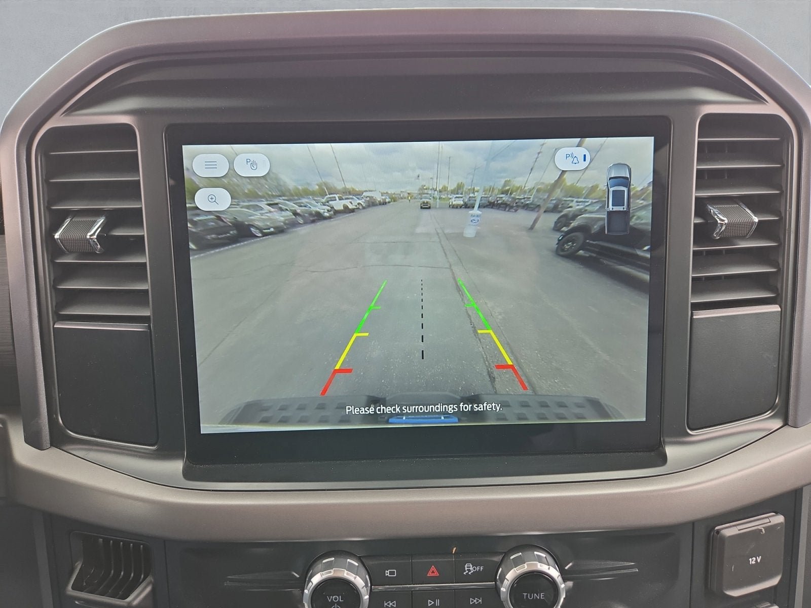 Certified 2025 Ford F150 Lightning Pro AWD/4WD image 19
