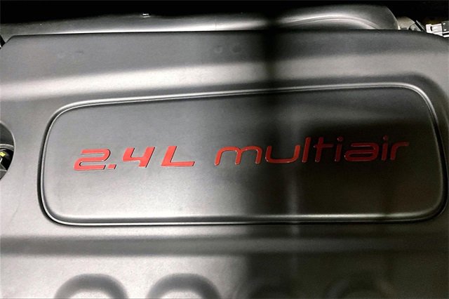 Used 2017 Jeep Renegade Latitude w/ Popular Equipment Group image 27