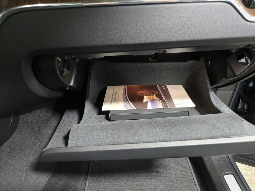 Used 2022 Volvo XC60 B5 Inscription w/ Advanced Package image 56