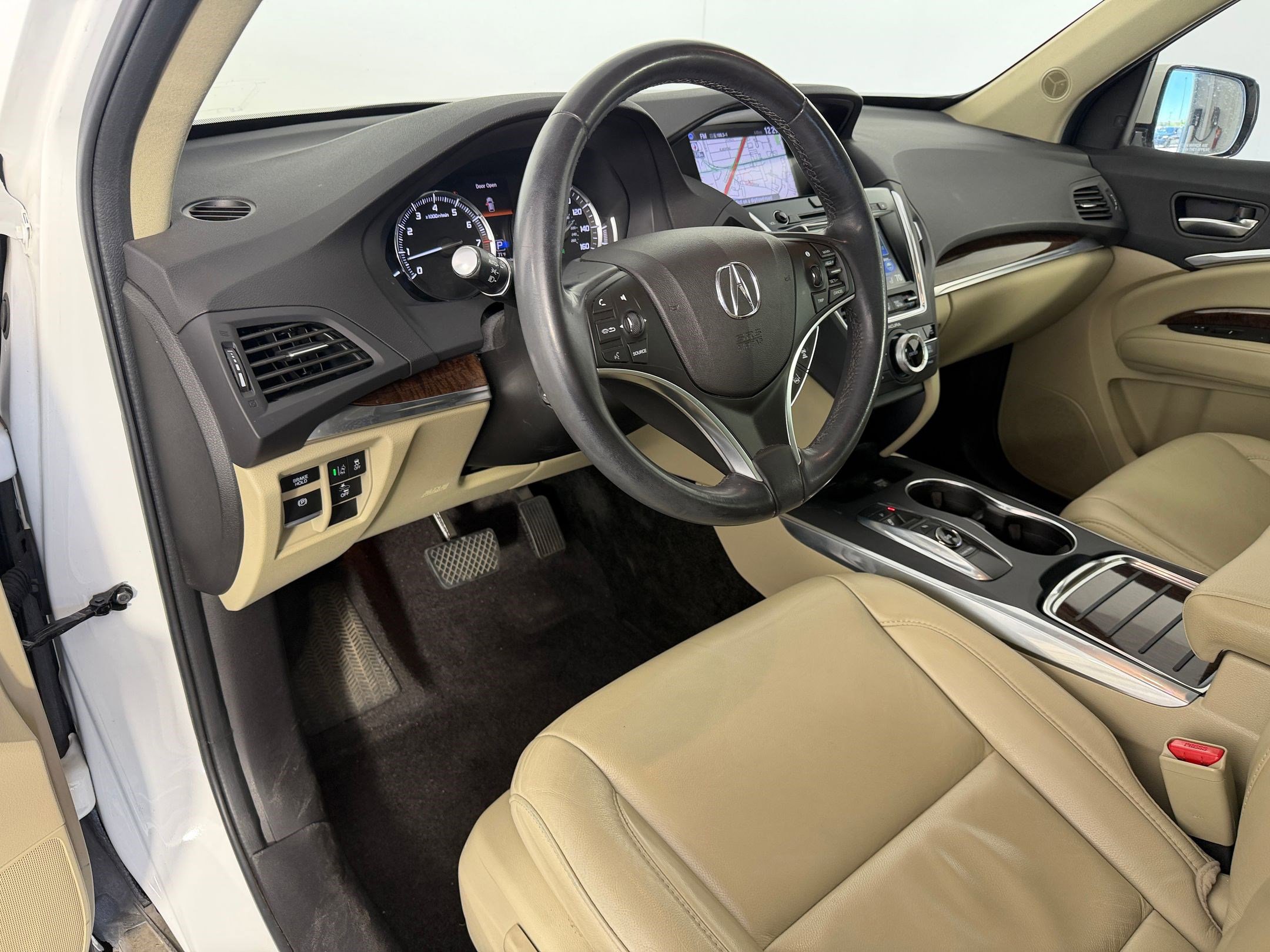 Used 2017 Acura MDX SH-AWD w/ Technology Package image 4