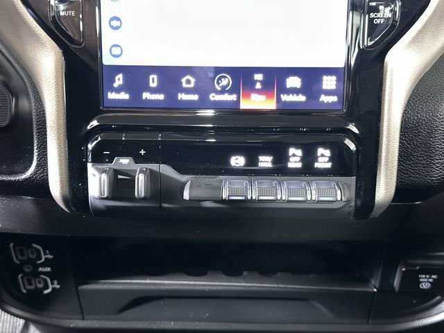 Used 2024 RAM 2500 Laramie w/ Safety Group image 17