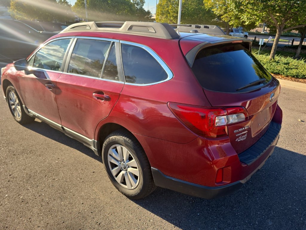 Used 2015 Subaru Outback 2.5i Premium AWD/4WD image 4