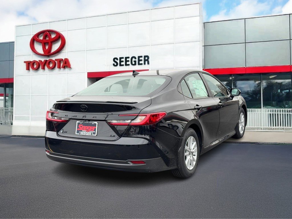New 2026 Toyota Camry Hybrid FWD video 3