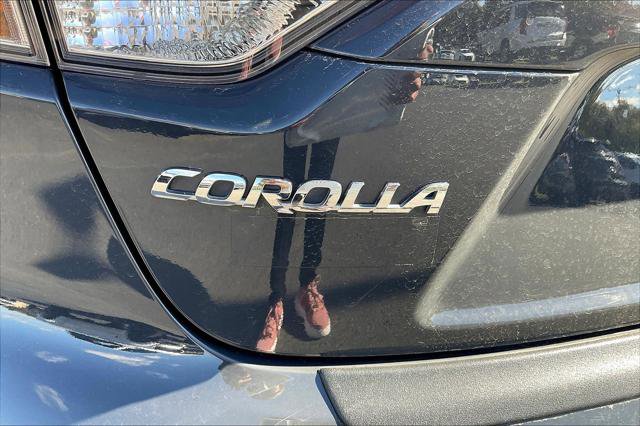 Used 2025 Toyota Corolla SE image 4