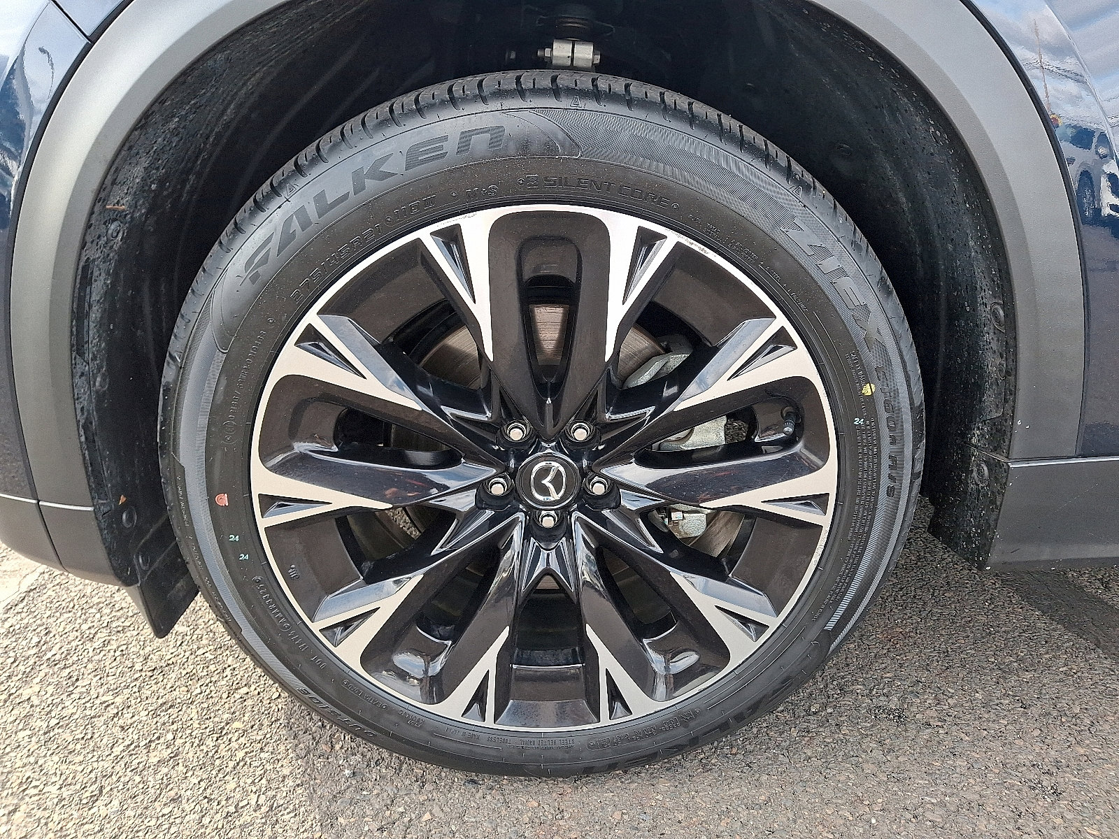 Certified 2024 MAZDA CX-90 Plug-In Hybrid w/ Premium Pkg image 9