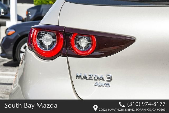 Certified 2025 MAZDA MAZDA3 Hatchback w/ Appearance Package AWD/4WD image 9