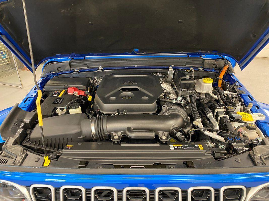 Used 2024 Jeep Wrangler Sahara image 18