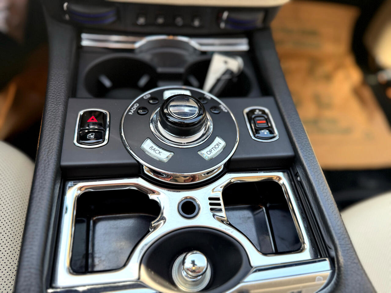 Used 2011 Rolls-Royce Ghost image 28