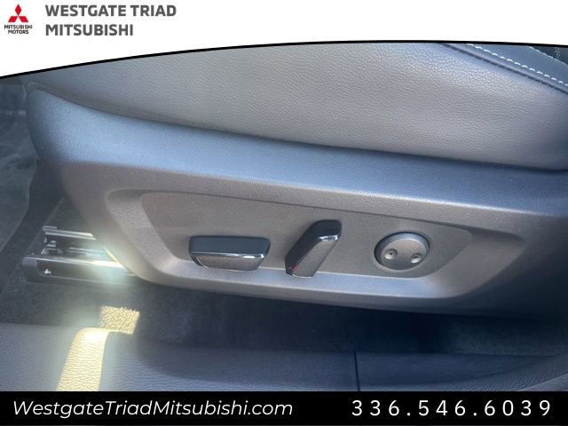 New 2025 Mitsubishi Outlander SEL image 24