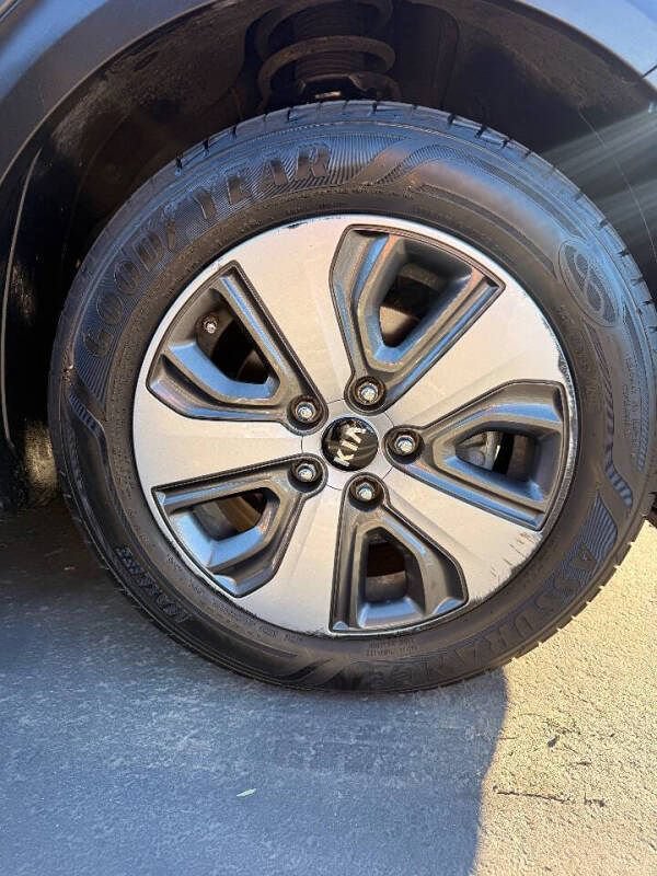 Used 2019 Kia Niro EX FWD image 5