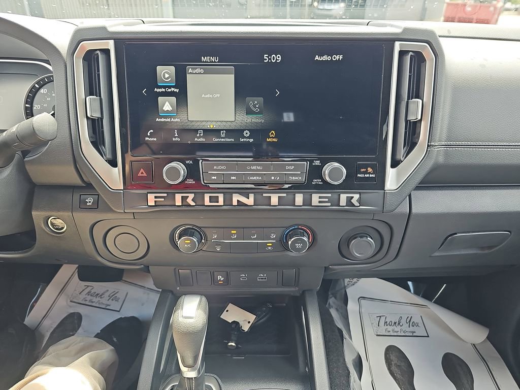Used 2025 Nissan Frontier SV RWD image 23