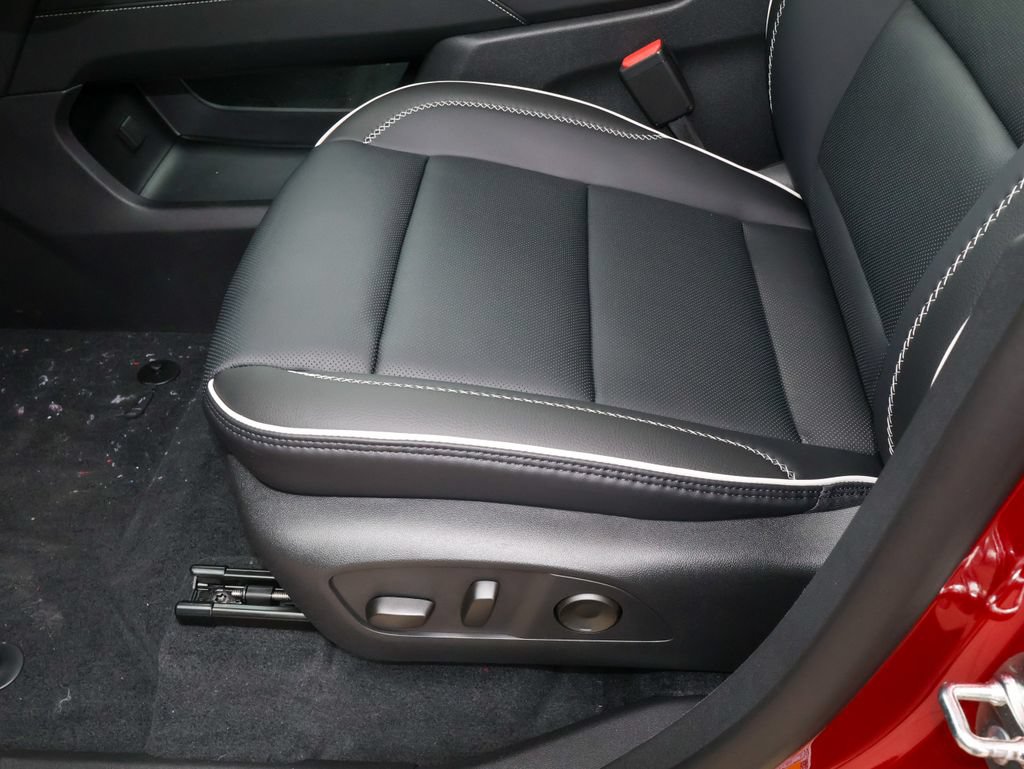 New 2026 GMC Acadia Denali w/ Super Cruise Package FWD image 10