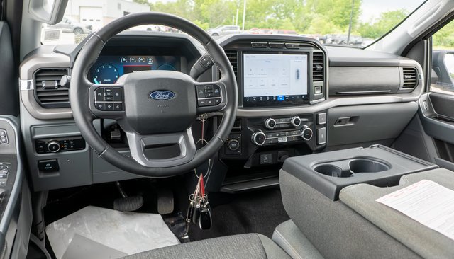 Used 2024 Ford F150 XLT AWD/4WD image 11