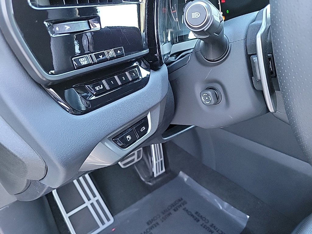 Used 2023 Lexus RX 350 F Sport w/ Accessory Package AWD/4WD image 29