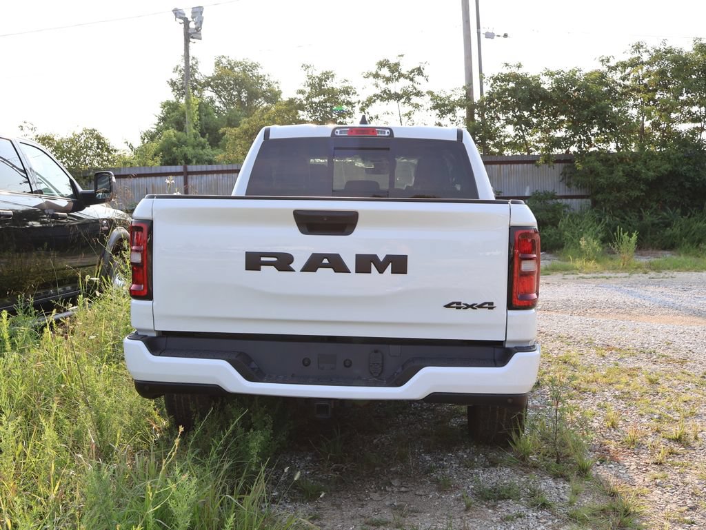 New 2026 RAM 1500 Express AWD/4WD image 19