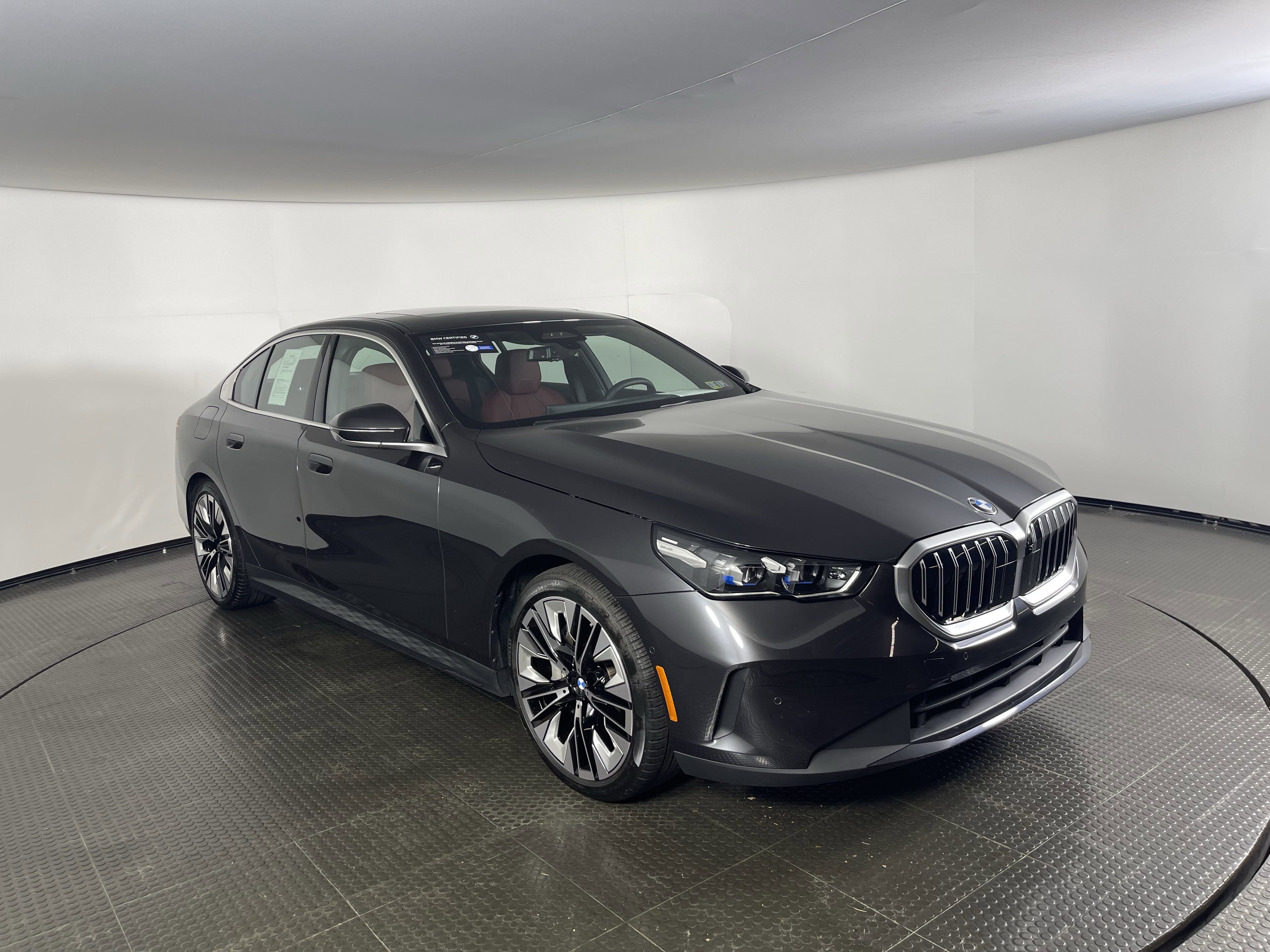 Certified 2024 BMW 540i xDrive w/ Premium Package image 2