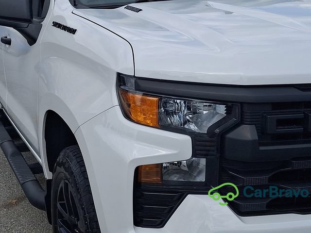 Used 2025 Chevrolet Silverado 1500 Custom w/ Turbomax Blackout Package AWD/4WD image 9