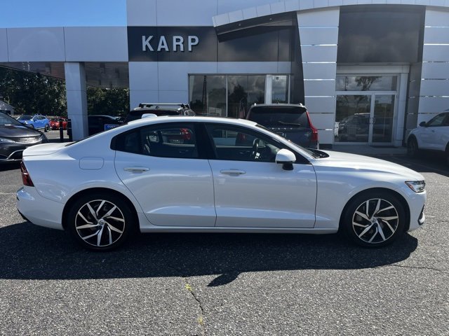 Used 2019 Volvo S60 T6 Momentum image 11