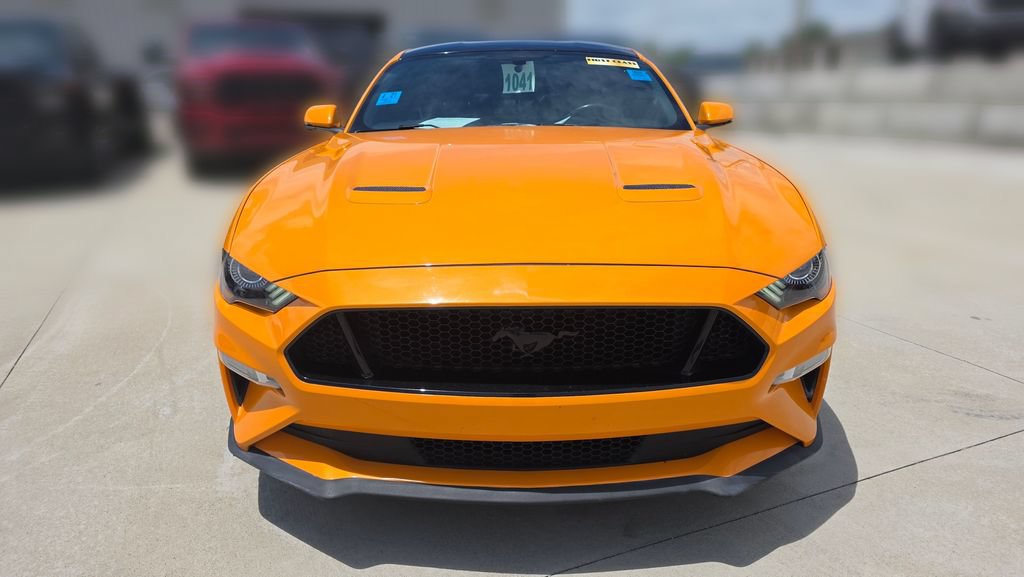 Used 2018 Ford Mustang GT Premium w/ Black Accent Package RWD image 8