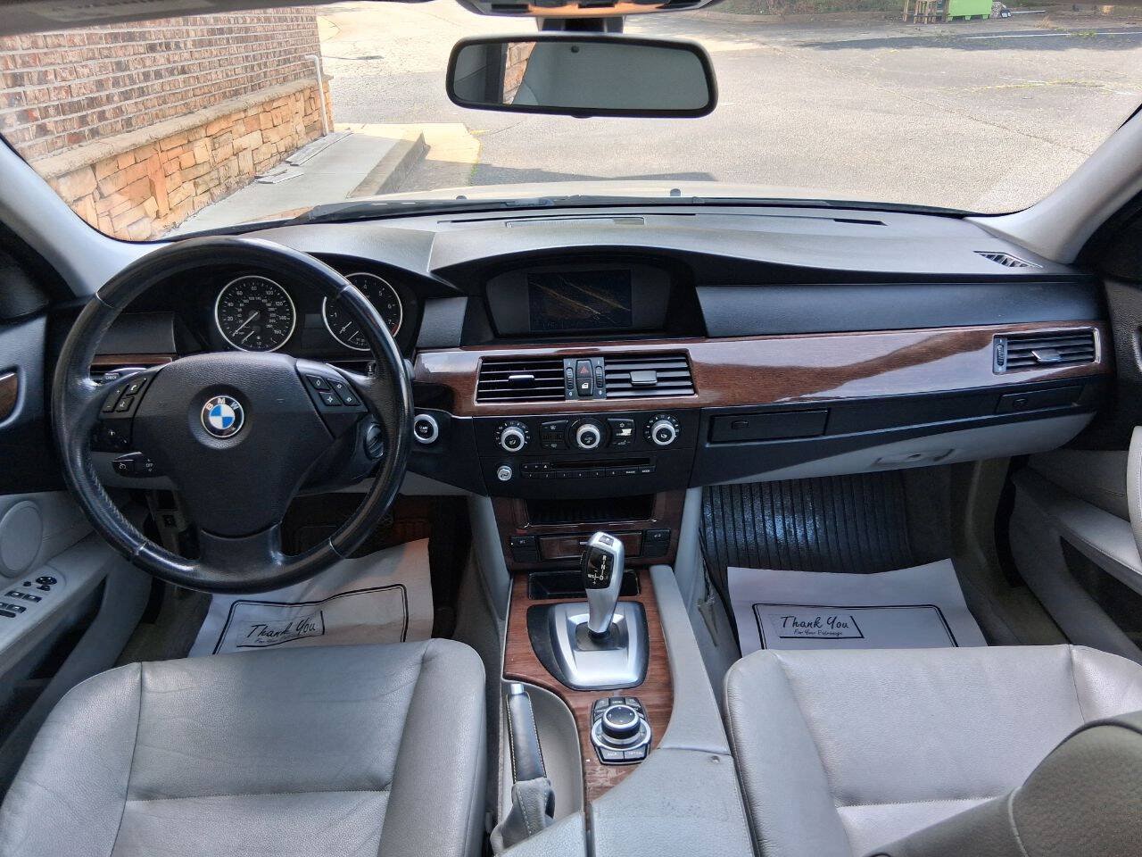 Used 2010 BMW 528i Sedan RWD image 14