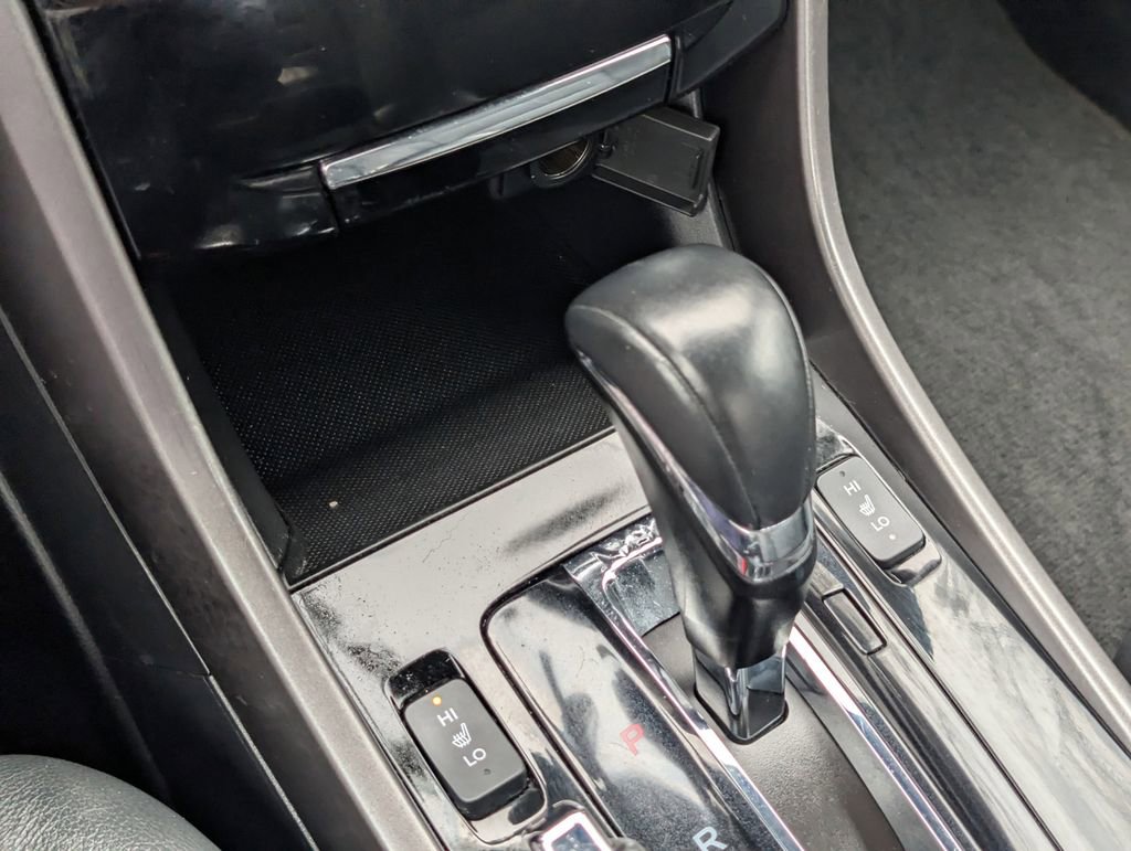 Used 2017 Honda Accord EX-L image 17