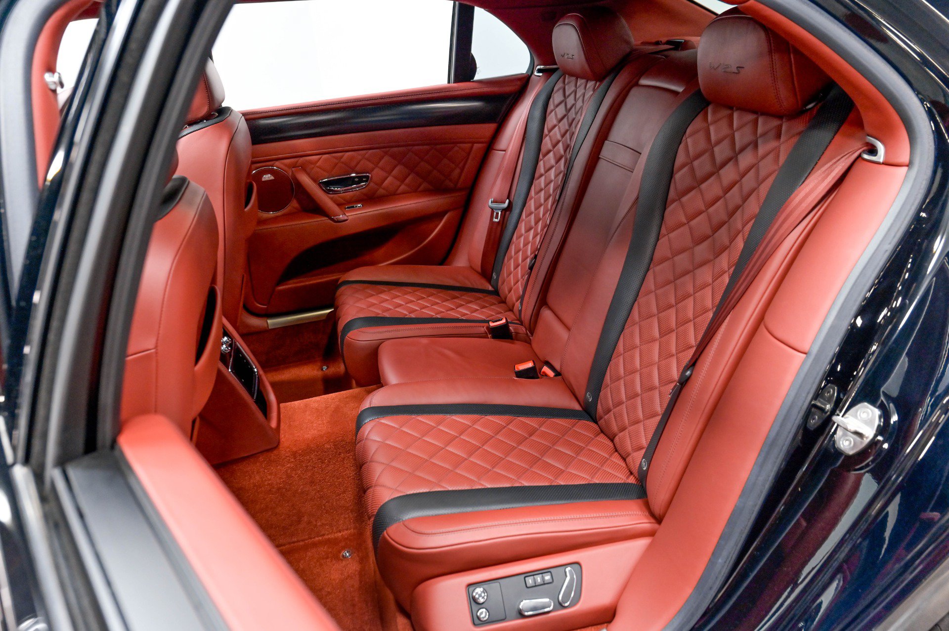 Used 2017 Bentley Flying Spur S W12 AWD/4WD image 67