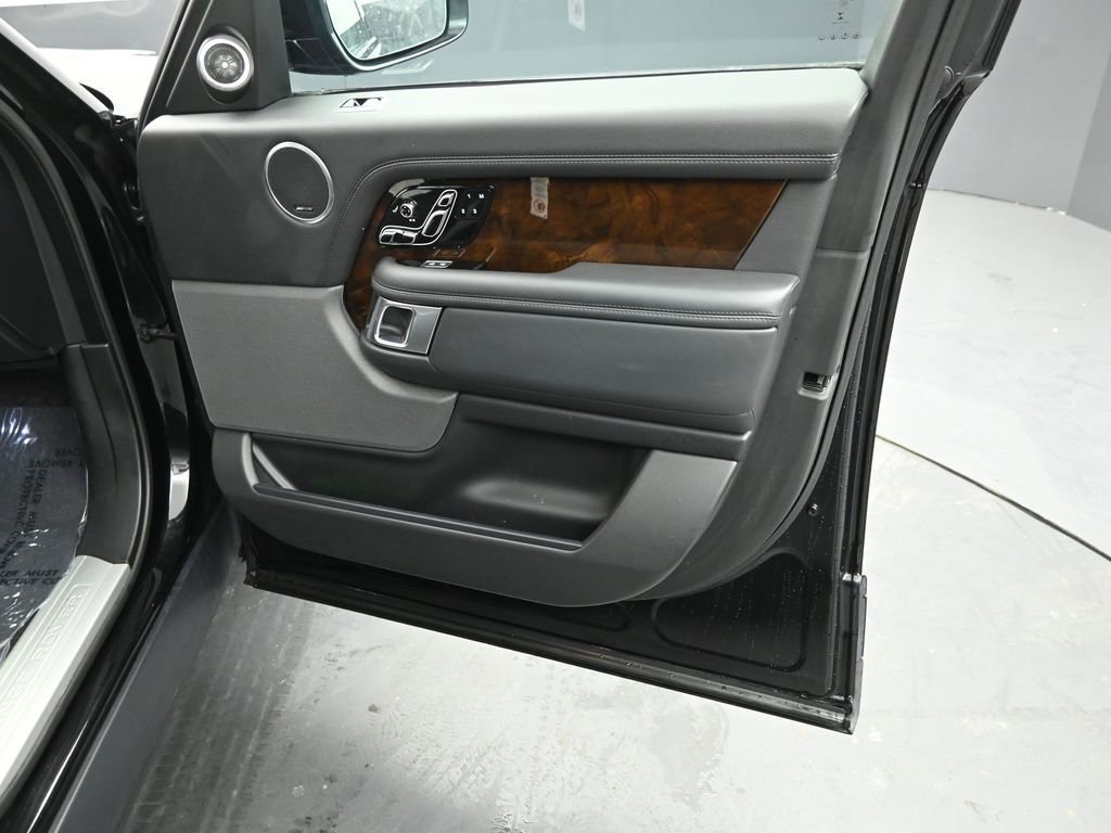 Used 2022 Land Rover Range Rover P525 Westminster Edition AWD/4WD image 34