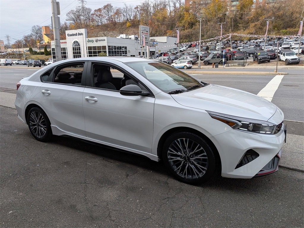 Used 2023 Kia Forte GT-Line w/ GT-Line Premium Package image 5