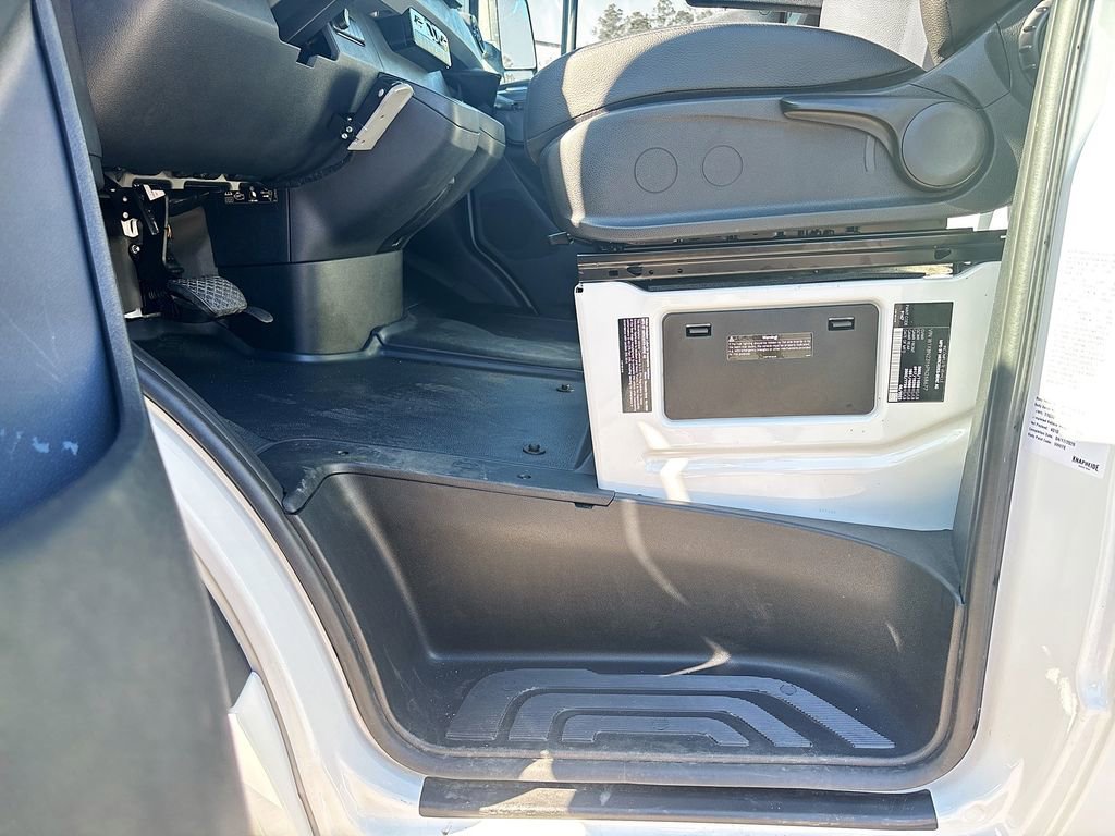 Used 2023 Mercedes-Benz Sprinter 3500 w/ Acoustic Package image 42