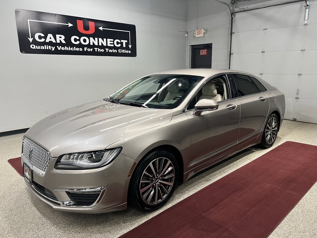 Used 2019 Lincoln MKZ Premiere image 2
