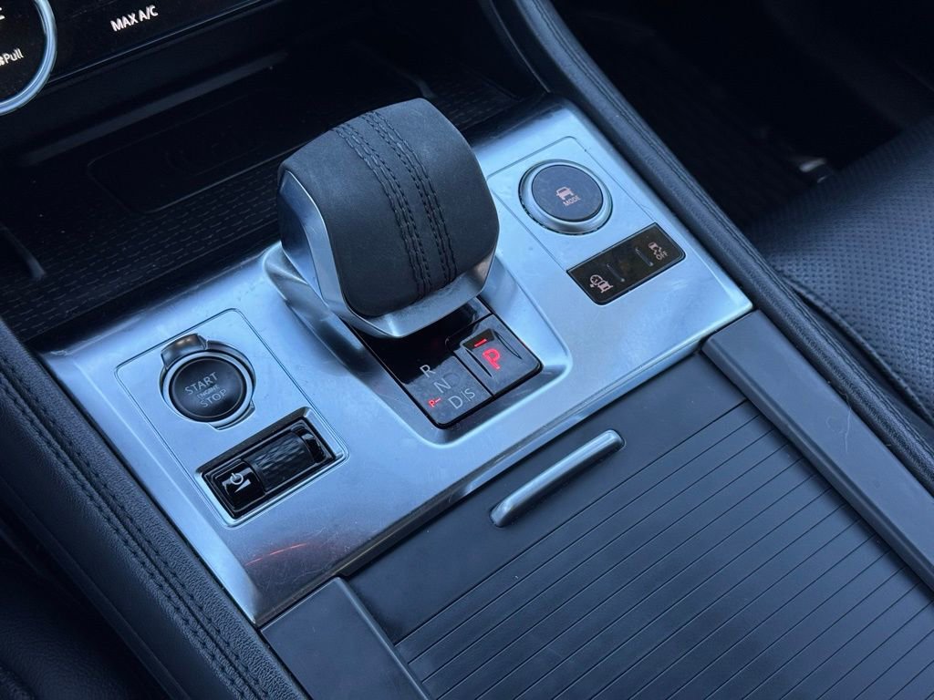 Used 2022 Jaguar F-PACE S image 33