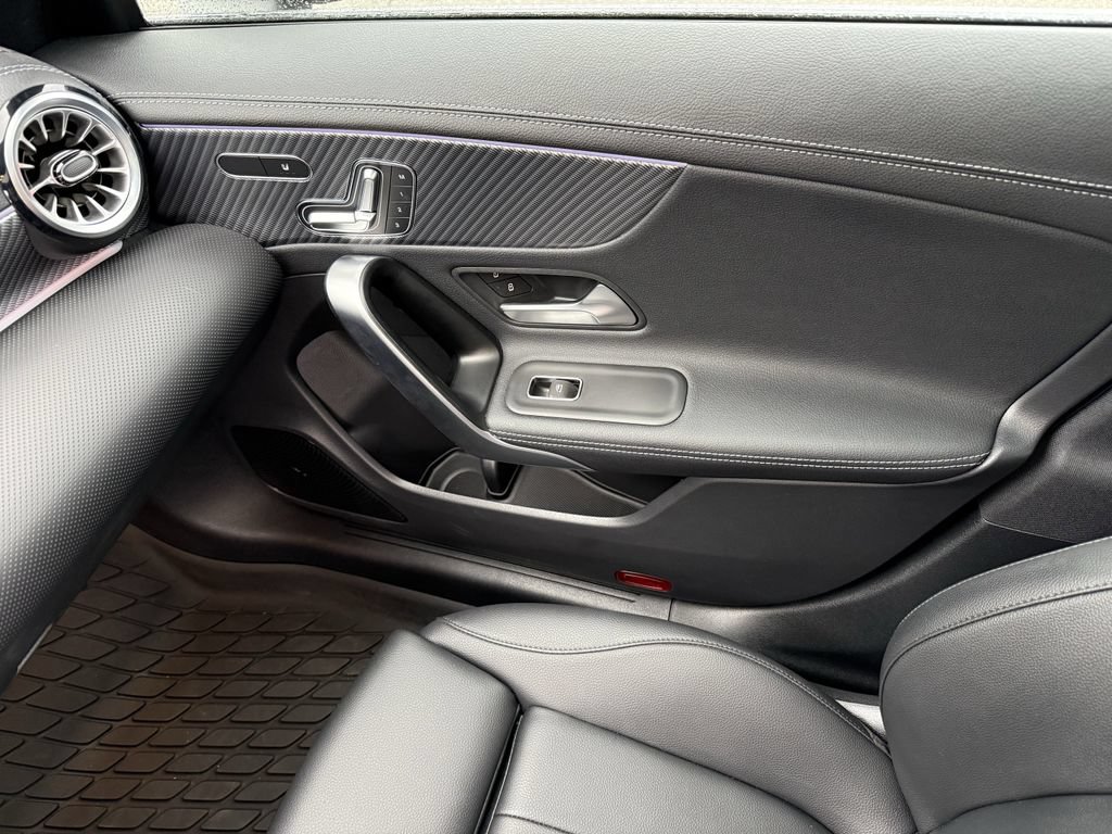 Used 2024 Mercedes-Benz CLA 250 4MATIC image 28