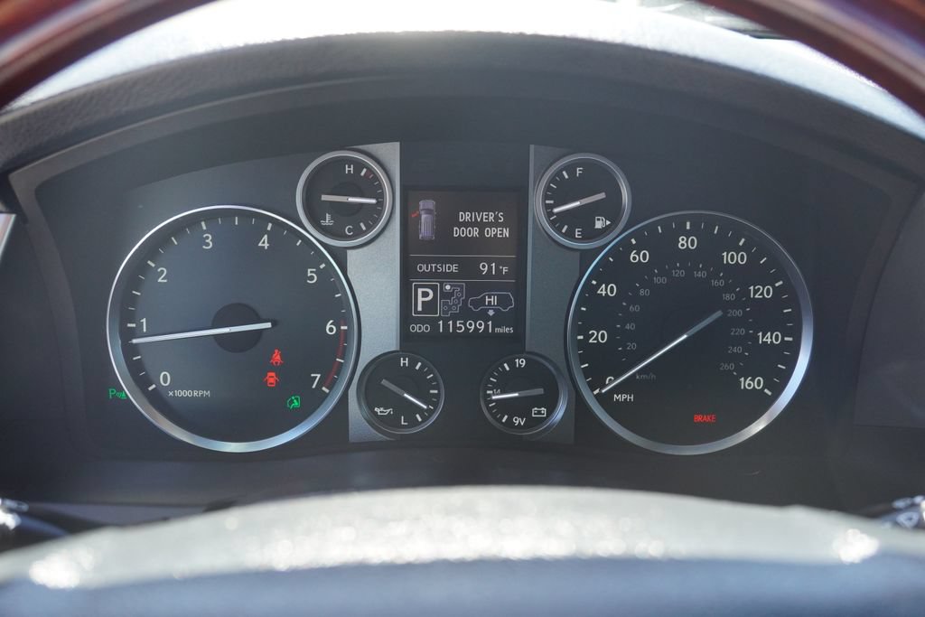 Used 2014 Lexus LX 570 4WD w/ Luxury Package image 19