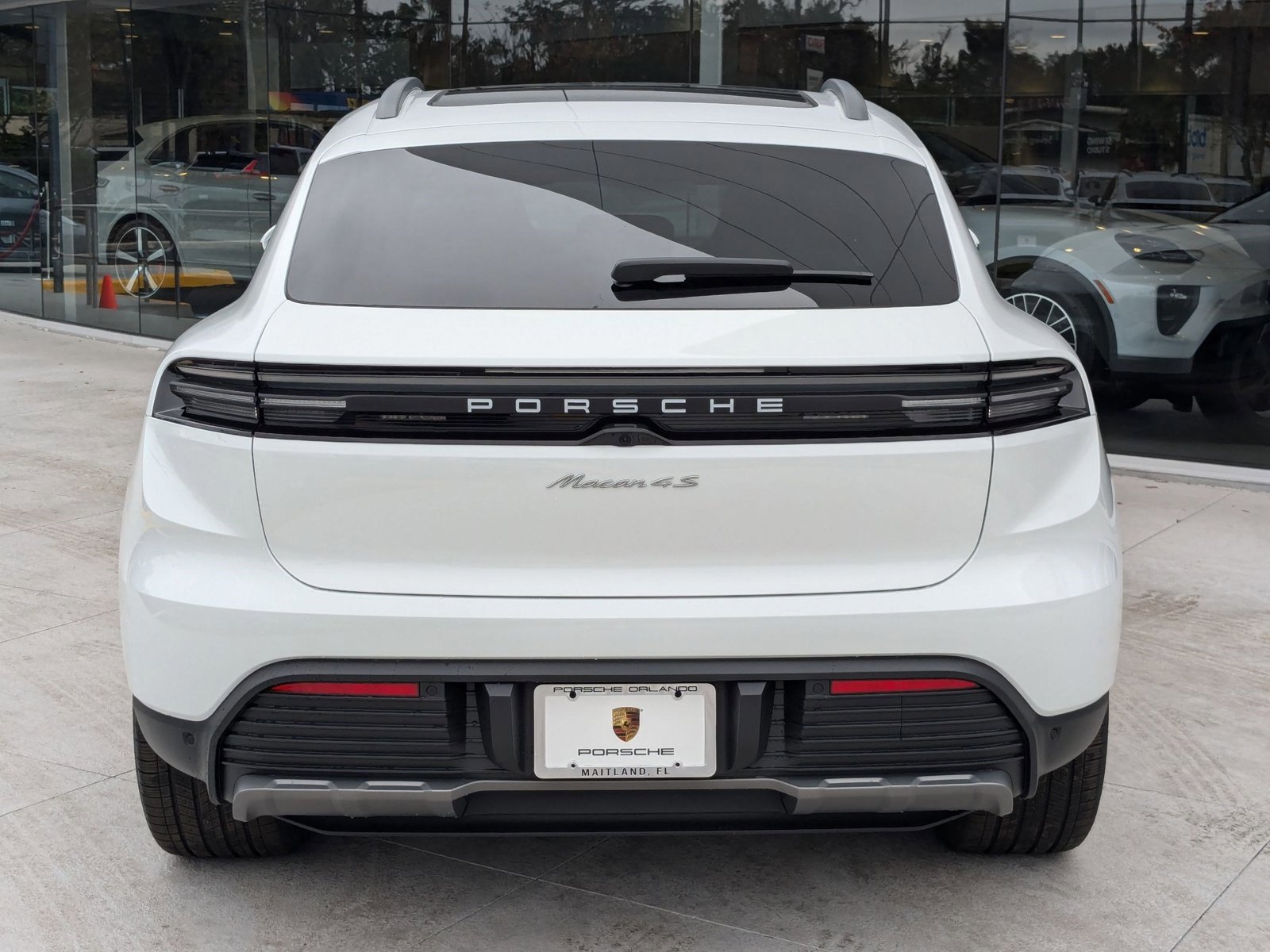 New 2025 Porsche Macan 4S Electric image 7